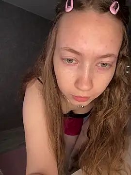 Holy Poly online show from February 2026 07:48:01 AM