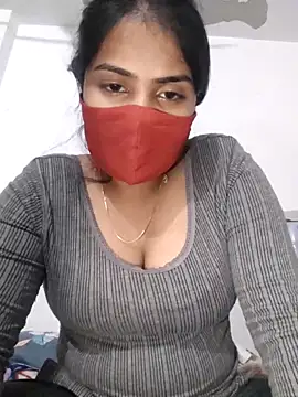 Snapshot of Red_Love_1 chatting on January 2026 05:38:02 PM Red Love 1 online show from January 2026 05:38:02 PM