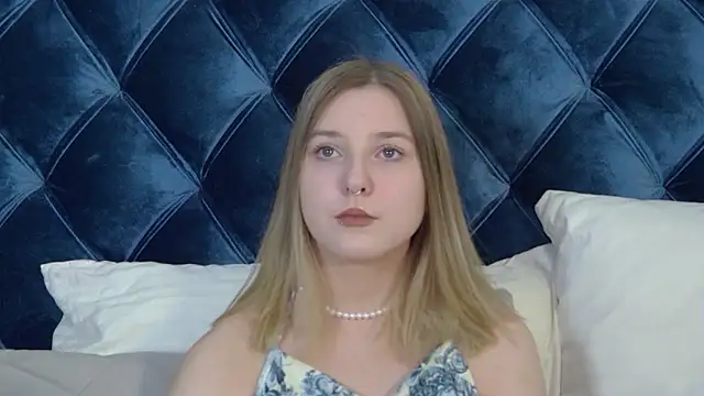 TinnaBurton online show from April 2026 04:06:02 PM