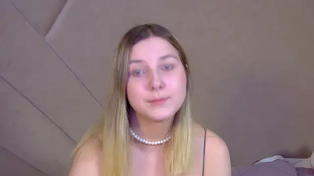TinnaBurton online show from July 2026 04:22:01 PM