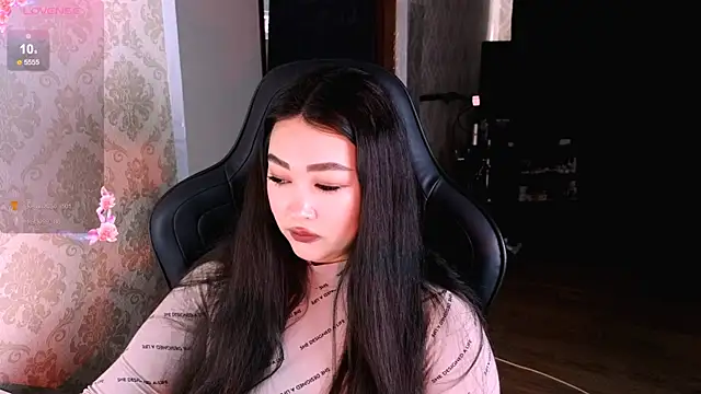 Emma Uilson online show from March 2026 02:37:02 AM