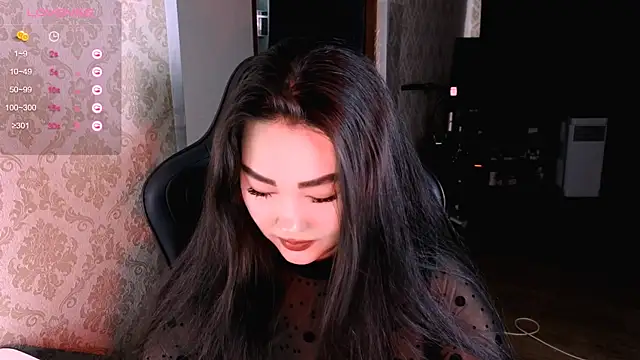Snapshot of Emma_Uilson chatting on April 2026 10:50:01 AM Emma Uilson online show from April 2026 10:50:01 AM