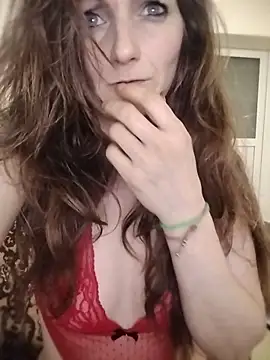 CrazyMaya39 online show from April 2026 10:19:02 PM