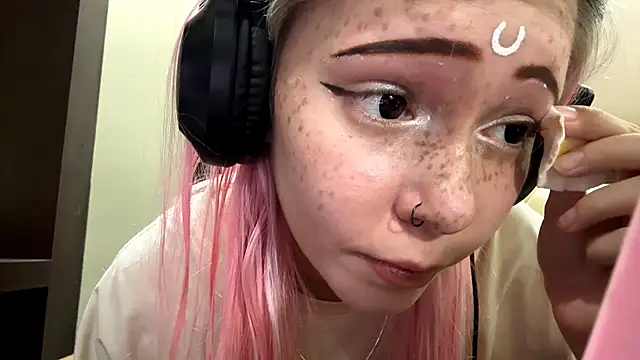 Snapshot of ChanteNovack chatting on November 2025 10:32:02 AM ChanteNovack online show from November 2025 10:32:02 AM