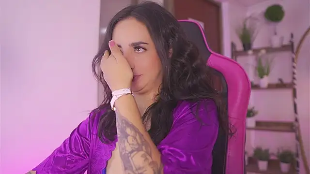 Enola Holmes  online show from November 2025 12:28:02 PM