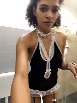 Snapshot of chanell95 chatting on December 2025 08:38:02 PM chanell95 online show from December 2025 08:38:02 PM