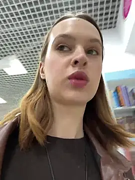 hani obsessed online show from April 2026 11:43:01 AM