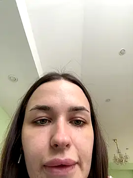 Snapshot of EmmyyMoore chatting on November 2025 05:13:02 AM EmmyyMoore online show from November 2025 05:13:02 AM