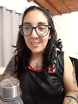 Melinerd online show from December 2025 06:49:01 PM