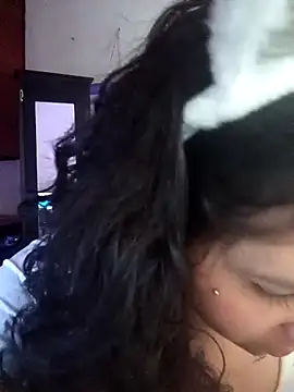 Melinerd online show from March 2026 06:08:01 PM