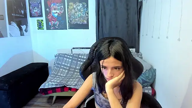 Snapshot of Candy__Girll18 chatting on February 2026 11:28:01 PM Candy Girll18 online show from February 2026 11:28:01 PM