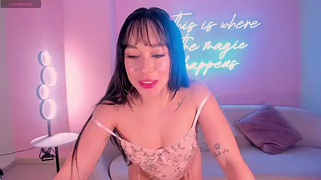 Snapshot of ZaraKafruni chatting on February 2026 04:08:01 AM ZaraKafruni online show from February 2026 04:08:01 AM