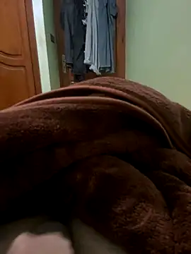 yassssst online show from December 2025 12:17:01 AM