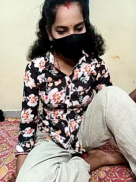 Desi Hot Queen online show from November 2025 02:28:01 PM