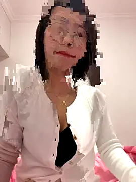 xiaoling2358 online show from November 2025 01:44:02 PM