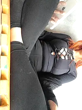 Snapshot of ruivinhahothot chatting on November 2025 03:19:02 PM ruivinhahothot online show from November 2025 03:19:02 PM