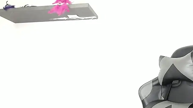 Nina-foxx online show from December 2025 08:25:02 PM