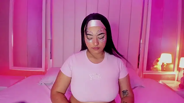 Kendall curves online show from April 2026 12:05:01 AM