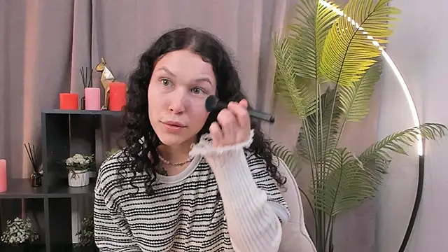 Snapshot of TerrieHerimann chatting on November 2025 02:34:02 PM TerrieHerimann online show from November 2025 02:34:02 PM