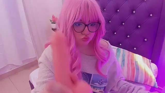 Violeta Morgan  online show from November 2025 12:26:01 PM