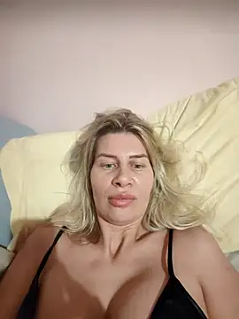 Snapshot of NaughtyClaudia_ chatting on December 2025 03:27:02 PM NaughtyClaudia online show from December 2025 03:27:02 PM