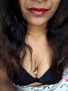 Snapshot of Premalatha_28 chatting on March 2026 06:02:02 PM Premalatha 28 online show from March 2026 06:02:02 PM