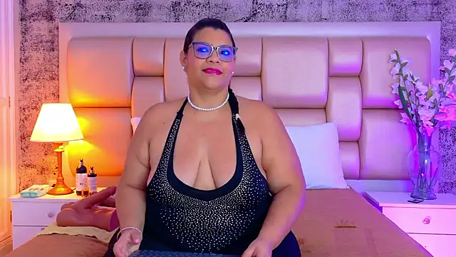 SelennaCooper online show from March 2026 12:07:01 PM