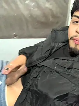 Snapshot of deivonthewater chatting on January 2026 04:05:01 AM deivonthewater online show from January 2026 04:05:01 AM