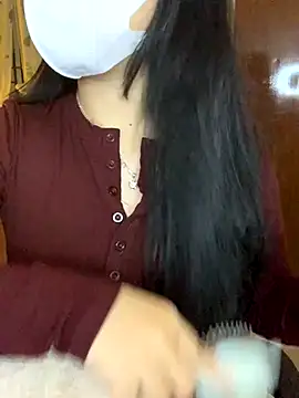 Hanni 22 online show from November 2025 03:56:02 PM