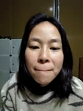 Cat-meow online show from January 2026 02:04:02 AM