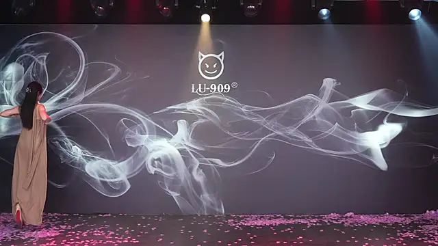 LU-909 online show from November 2025 08:04:01 AM