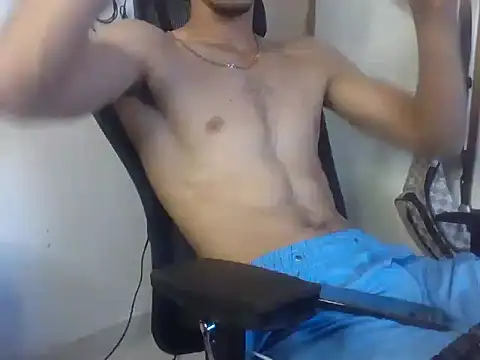 Snapshot of MischievousDuo chatting on November 2025 07:02:02 PM MischievousDuo online show from November 2025 07:02:02 PM