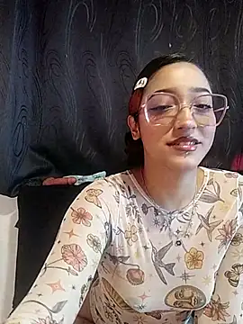 Snapshot of LilithMonette chatting on January 2026 09:51:02 PM LilithMonette online show from January 2026 09:51:02 PM