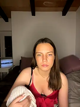 Sandrasnoww online show from December 2025 08:17:01 PM