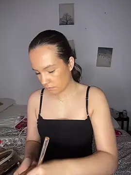 Sandrasnoww online show from December 2025 12:56:01 PM