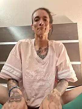 MaitressePomme3 online show from April 2026 09:32:02 AM