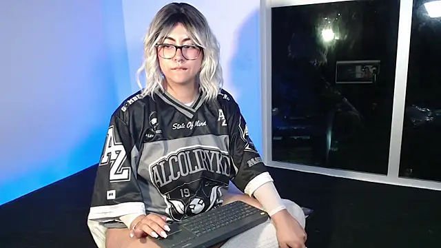 miss jas11 online show from February 2026 06:58:02 AM