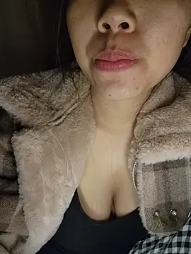 Xiu-L online show from December 2025 03:15:02 AM