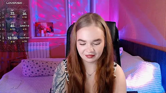 Snapshot of EmiRisse chatting on November 2025 02:39:01 PM EmiRisse online show from November 2025 02:39:01 PM