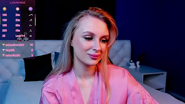 Snapshot of KiraRuiz chatting on February 2026 10:27:01 PM KiraRuiz online show from February 2026 10:27:01 PM