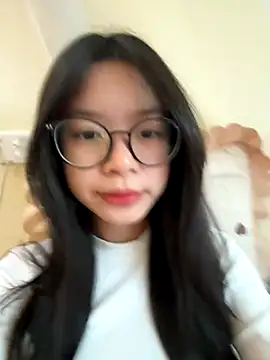 Snapshot of mau155_ chatting on December 2025 12:28:02 AM mau155 online show from December 2025 12:28:02 AM