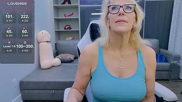 FitCougar online show from November 2025 09:39:01 PM