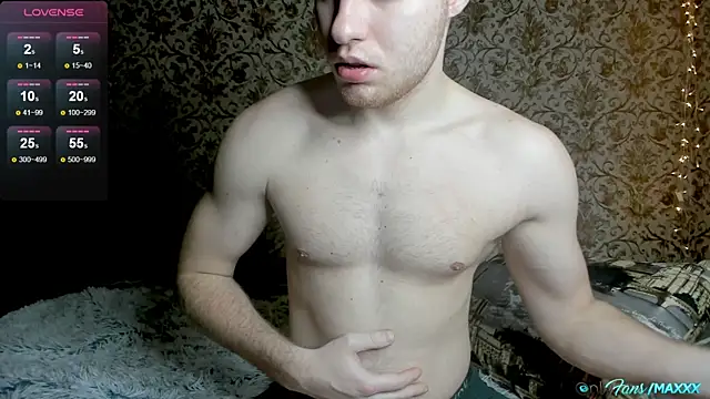 Maxhornyblondieman online show from December 2025 10:22:02 AM