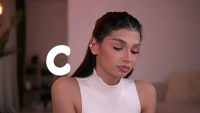 LuvCaprice online show from March 2026 08:59:01 PM