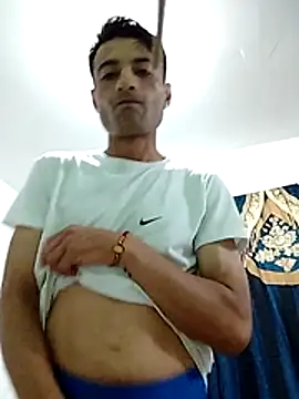 noah77  online show from November 2025 02:01:02 AM