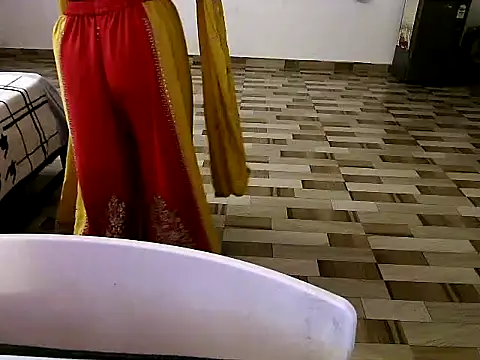 Snapshot of raveena_hot chatting on May 2026 08:25:01 PM raveena hot online show from May 2026 08:25:01 PM