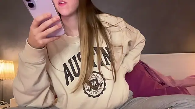 Martimartinaxx online show from April 2026 08:50:01 PM