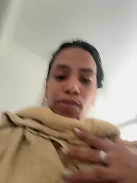 ArielleMillerr- online show from February 2026 05:44:02 PM