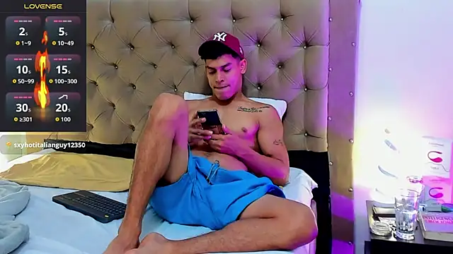 Snapshot of blorelopez chatting on January 2026 07:01:02 AM blorelopez online show from January 2026 07:01:02 AM