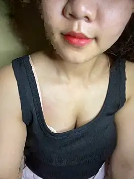 Snapshot of Sunset-yll chatting on December 2025 08:21:01 AM Sunset-yll online show from December 2025 08:21:01 AM